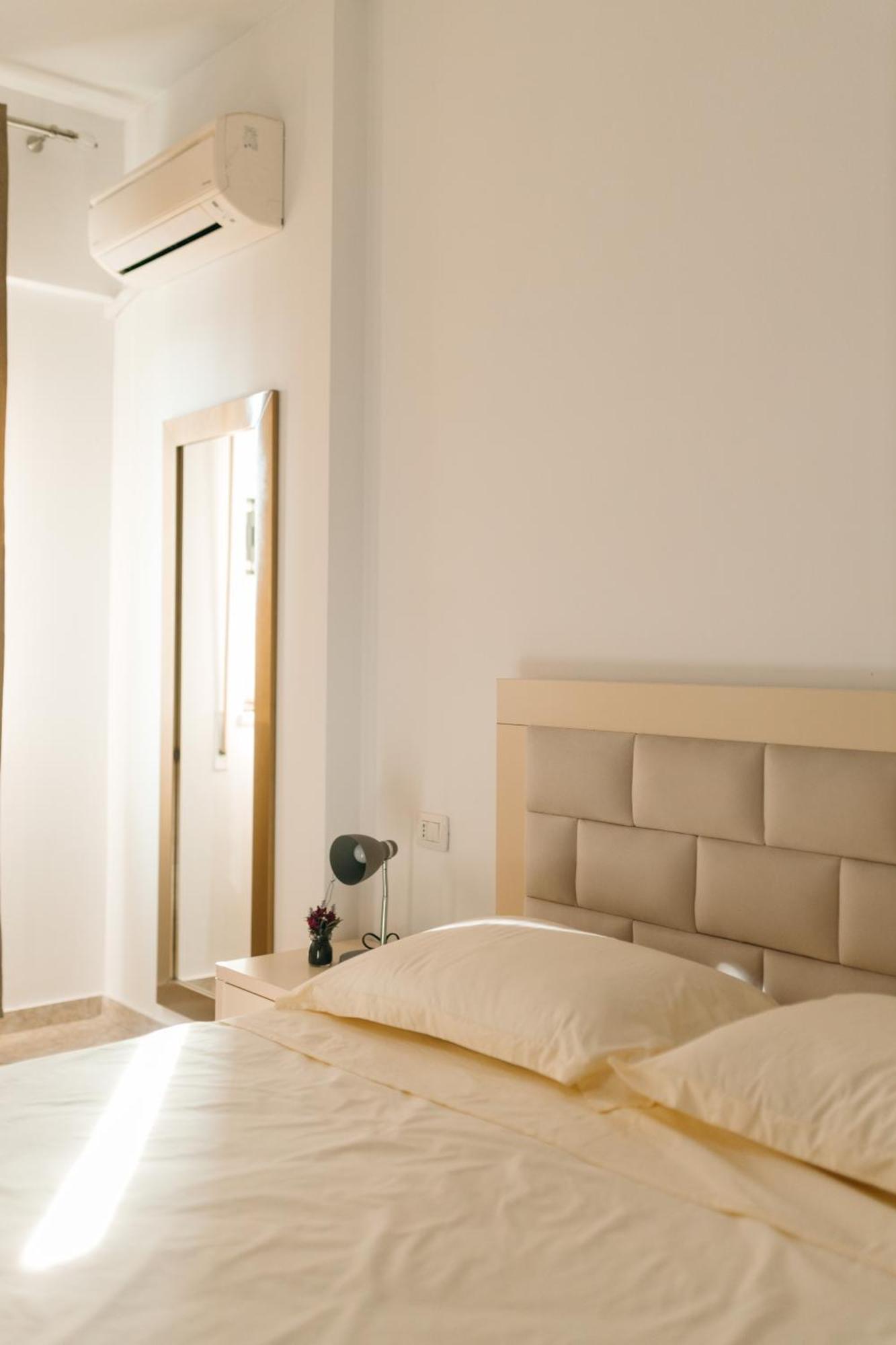 Rs Place 1-Bedroom Apartment Tiran Dış mekan fotoğraf